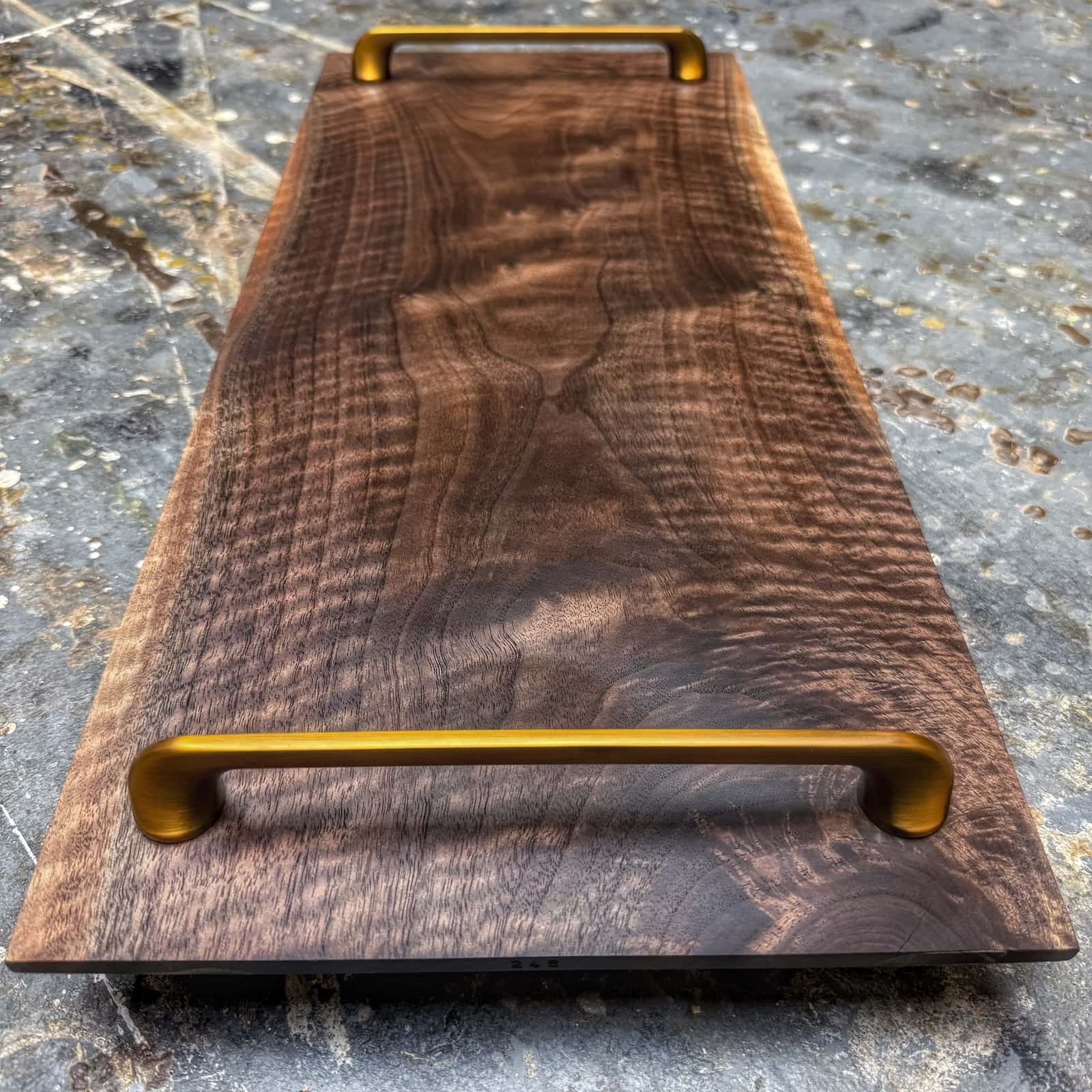 full tray shot showing figure, bevels, and handle placement